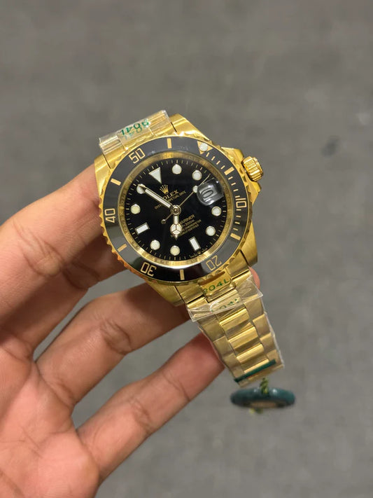 Sub Golden with black dial